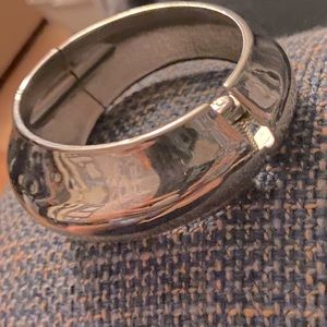 Open & shut cuff silver bracelet